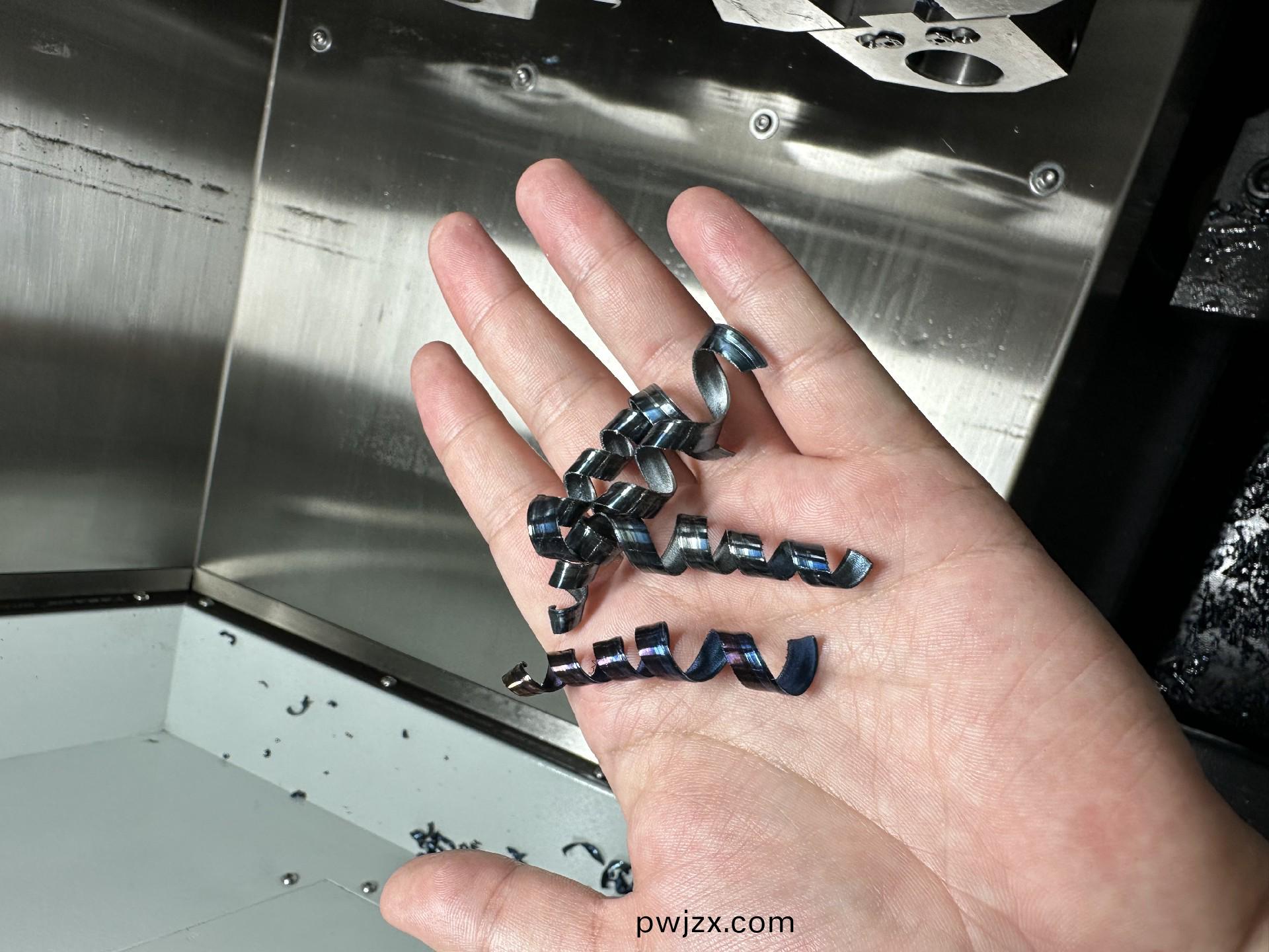 刀墖(ta)數控車牀（可加工400長）