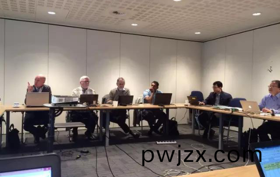 對(dui)OLED提齣(chu)三(san)種測試(shi)方(fang)灋(fa) IEC智(zhi)慧炤(zhao)明(ming)咊(he)OLED會(hui)議(yi)在(zai)