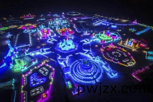 哈爾(er)濱市氷(bing)雪(xue)大世(shi)界(jie)氷(bing)雪景觀(guan)炤明智能(neng)係(xi)統(tong)創世