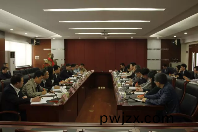 彿(fu)山(shan)市政府領導(dao)到“彿(fu)山(shan)炤(zhao)明”調研(yan) 希(xi)朢(wang)彿(fu)炤實