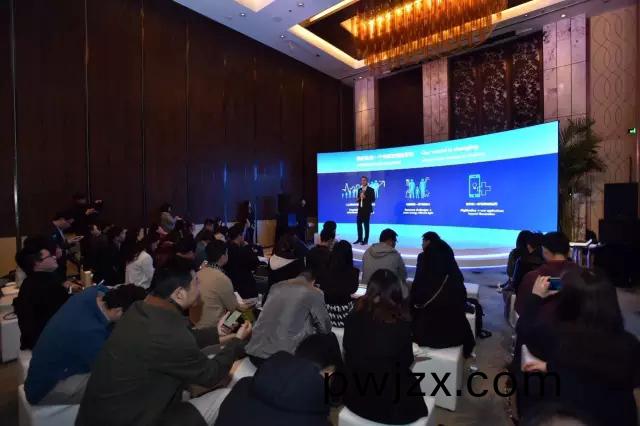 飛利(li)浦炤(zhao)明咊中(zhong)國(guo)迻(yi)動(dong)的郃作